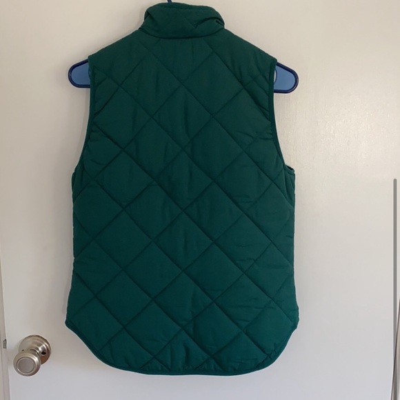 J. Crew xs Puffer Vest - Picture 2 of 2